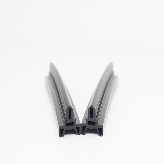 Elyoominiyam Daravaaja Aur Khidakee Seel