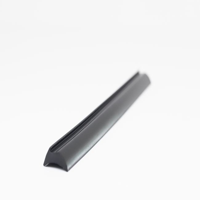 Elyoominiyam Daravaaja Aur Khidakee Seel