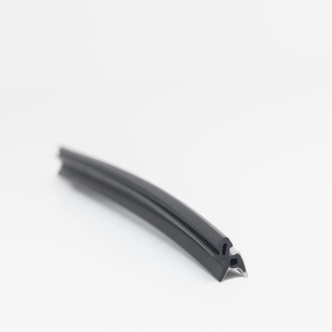 Peeveesee Daravaaja Aur Khidakee Seel